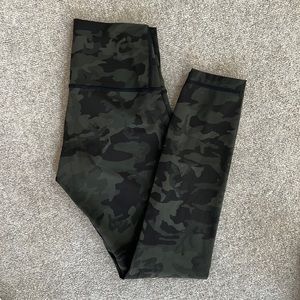 Lululemon luxtreme wunder under leggings